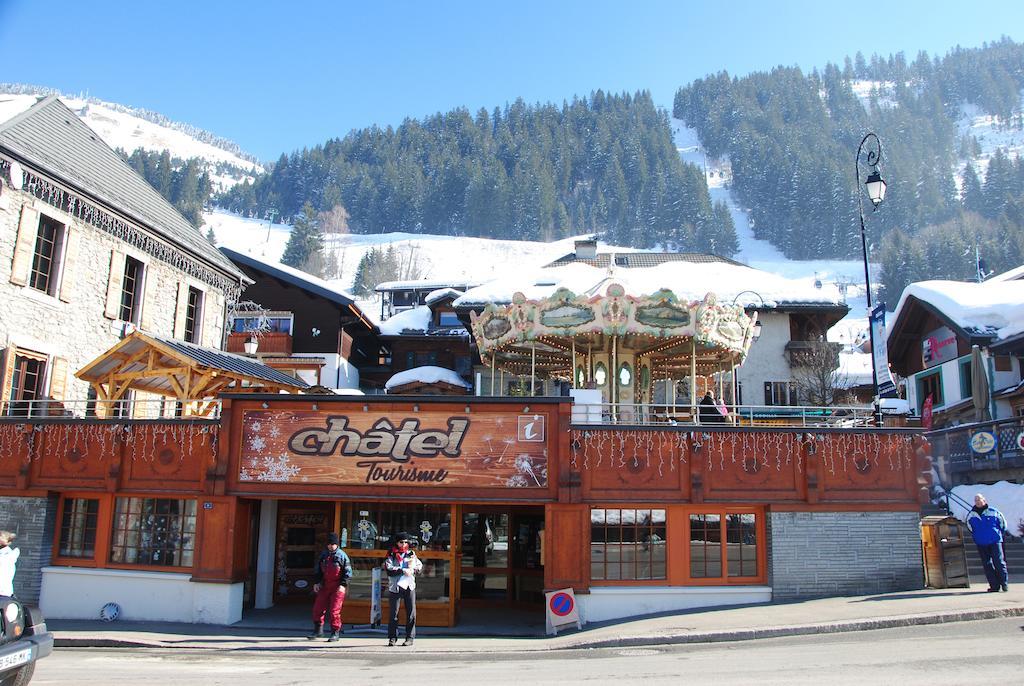 Hotel Les Combelles Châtel Zewnętrze zdjęcie